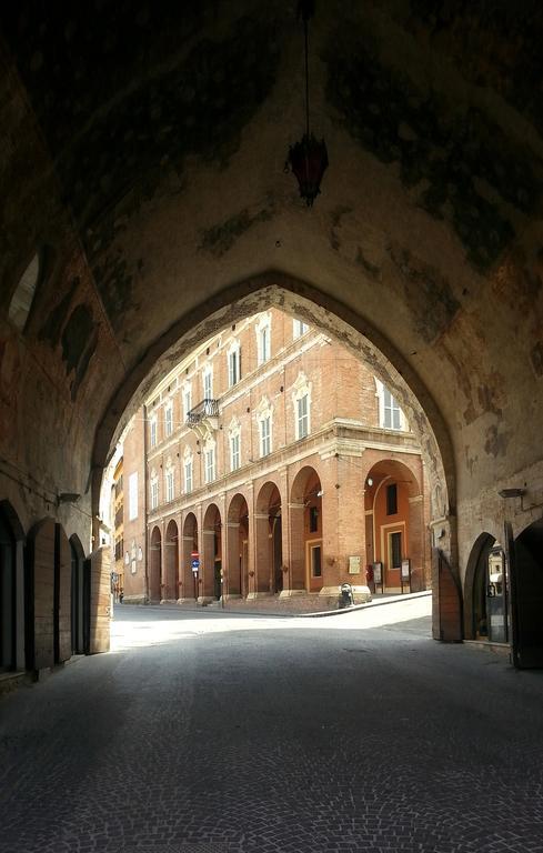 Il Podesta Fabriano Bagian luar foto