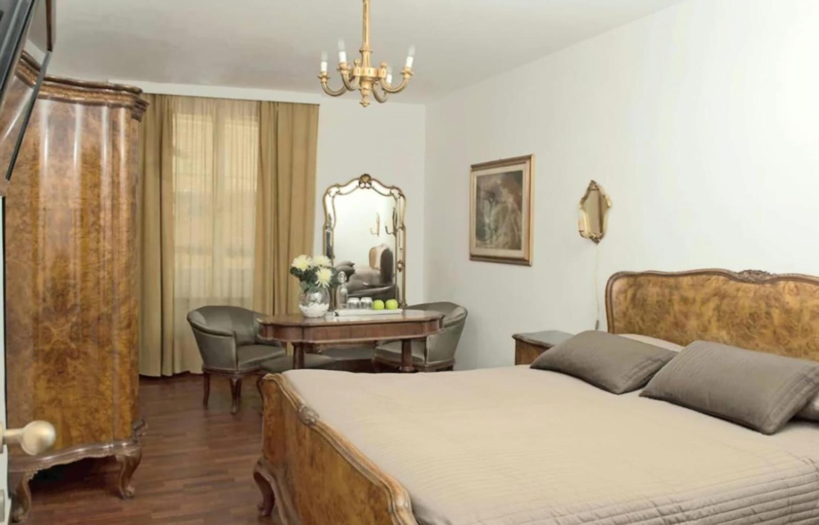 Il Podesta Fabriano Bagian luar foto
